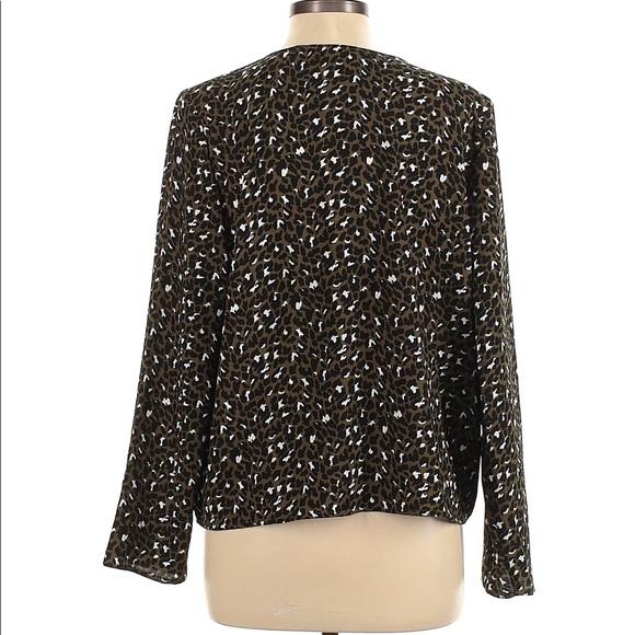 ABOUND - Surplice Patterned Pocket Blouse - Picture 4 of 4